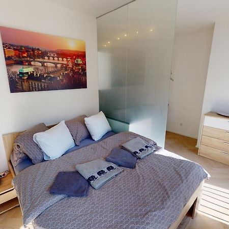 프라하 Onsite Free Garage Parking, 10Min Centre By Bus 아파트 외부 사진